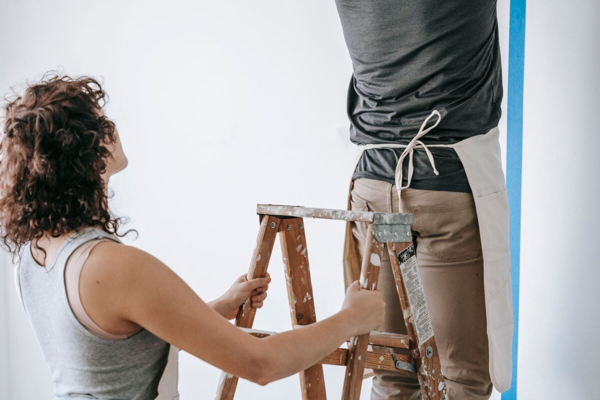 Peinture intérieure professionnelle à L'Haÿ-les-Roses : rénovation complète pour logements abîmés